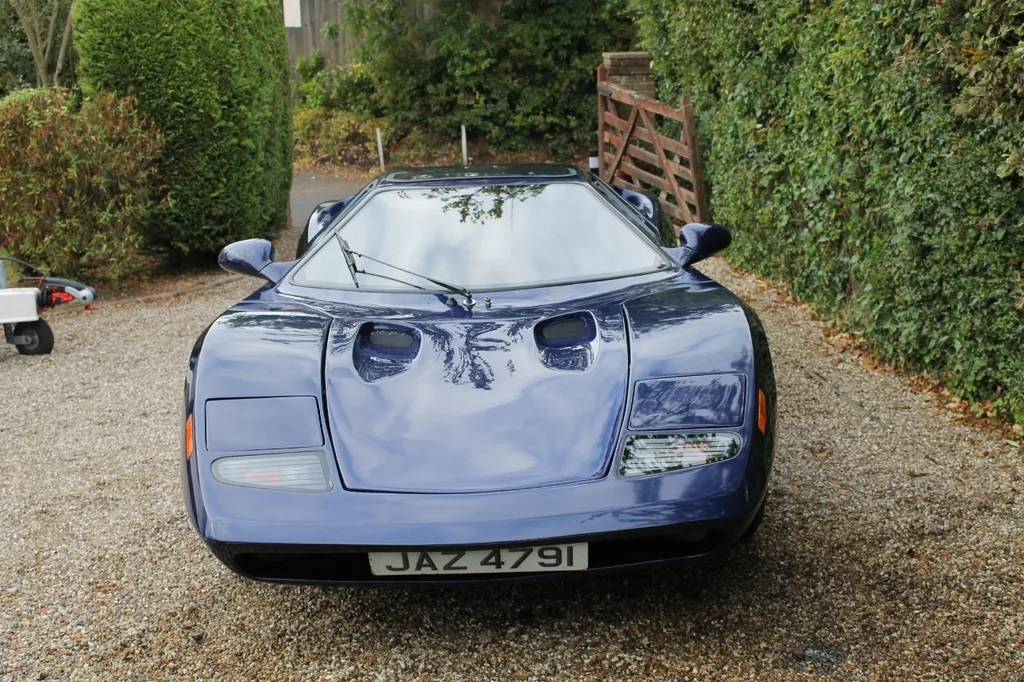 Reverting back to the original nostril design bonnet, photo 9